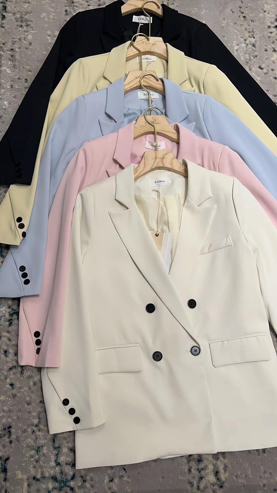 Blazer 4 cúc (tay 3 cúc) (4m-8026)