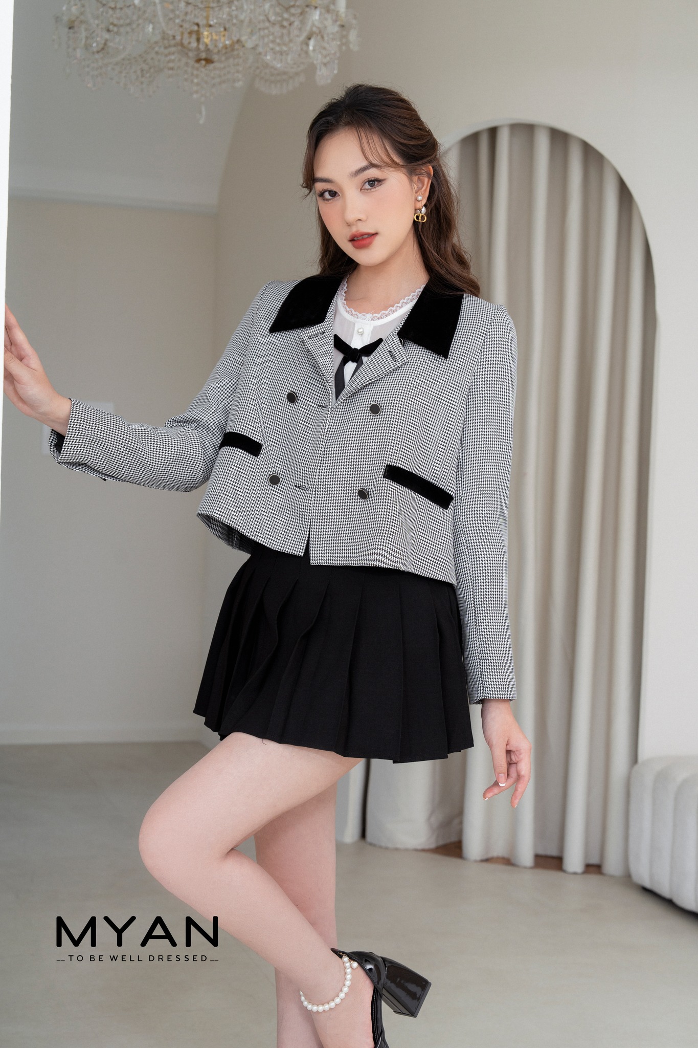 Áo khoác kẻ 2 hàng cúc phối cổ