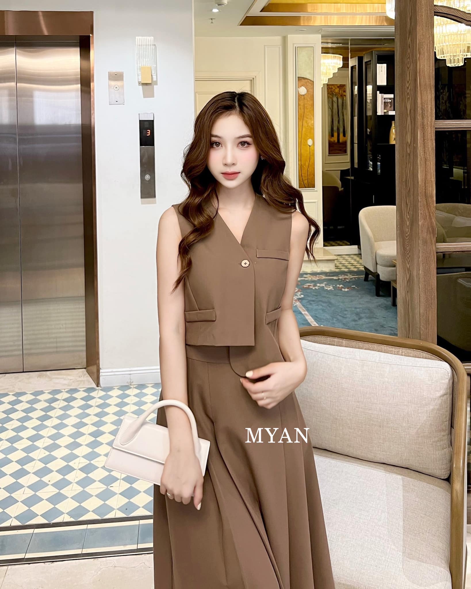 Áo gile vạt lệch