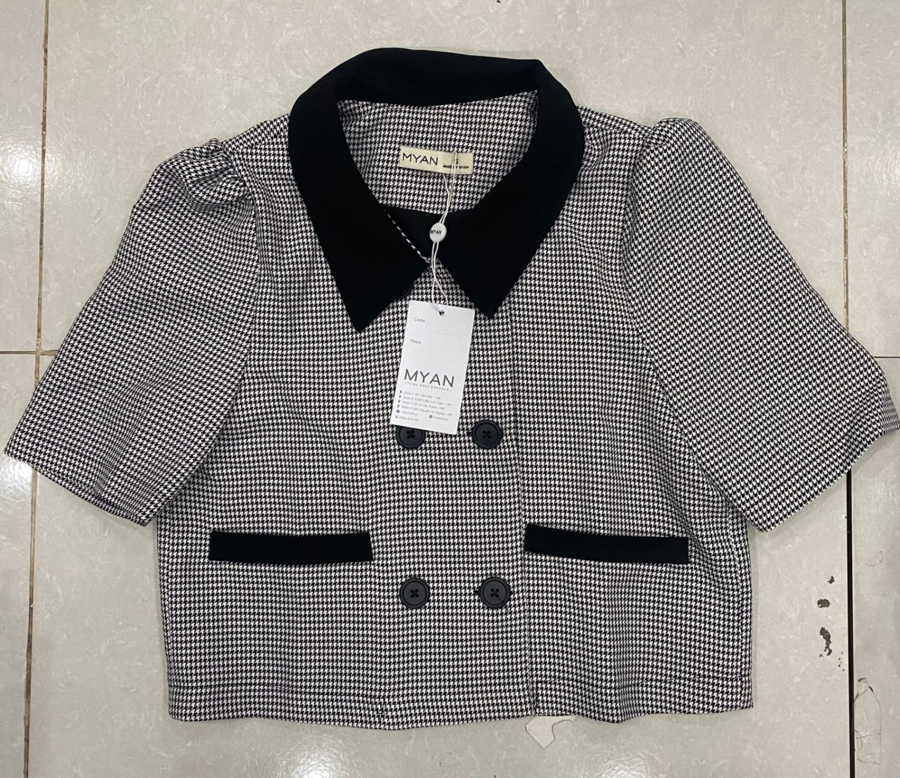 Áo kẻ phối cổ cộc tay