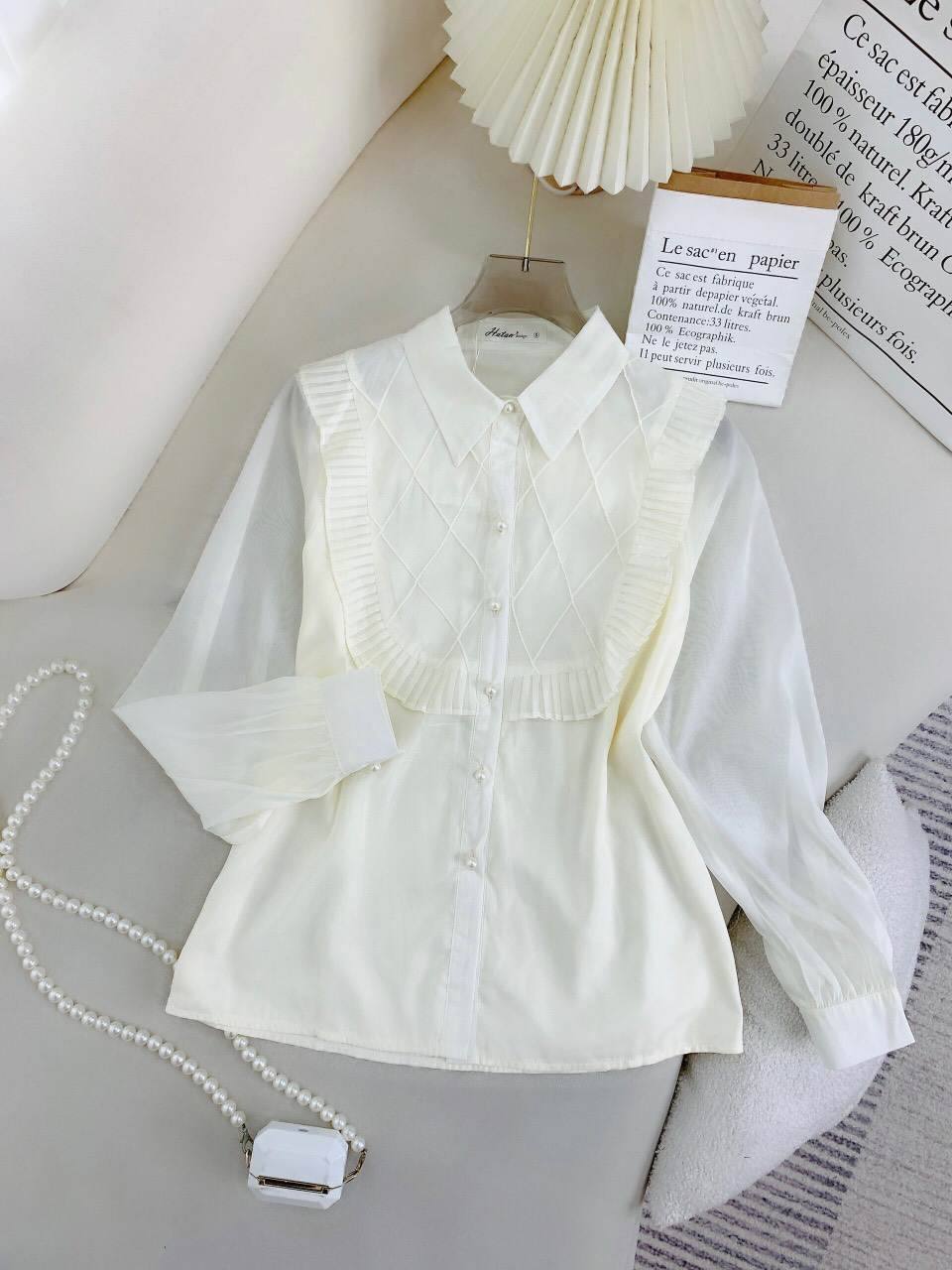 Áo tơ cổ nhọn bèo ngực dập ly trước