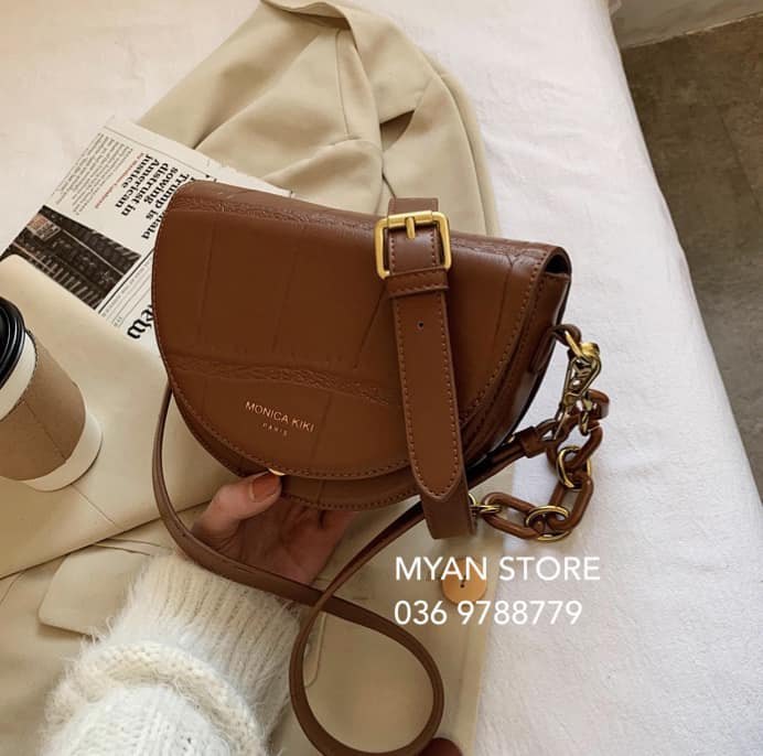 Túi đeo chéo hình bán nguyệt