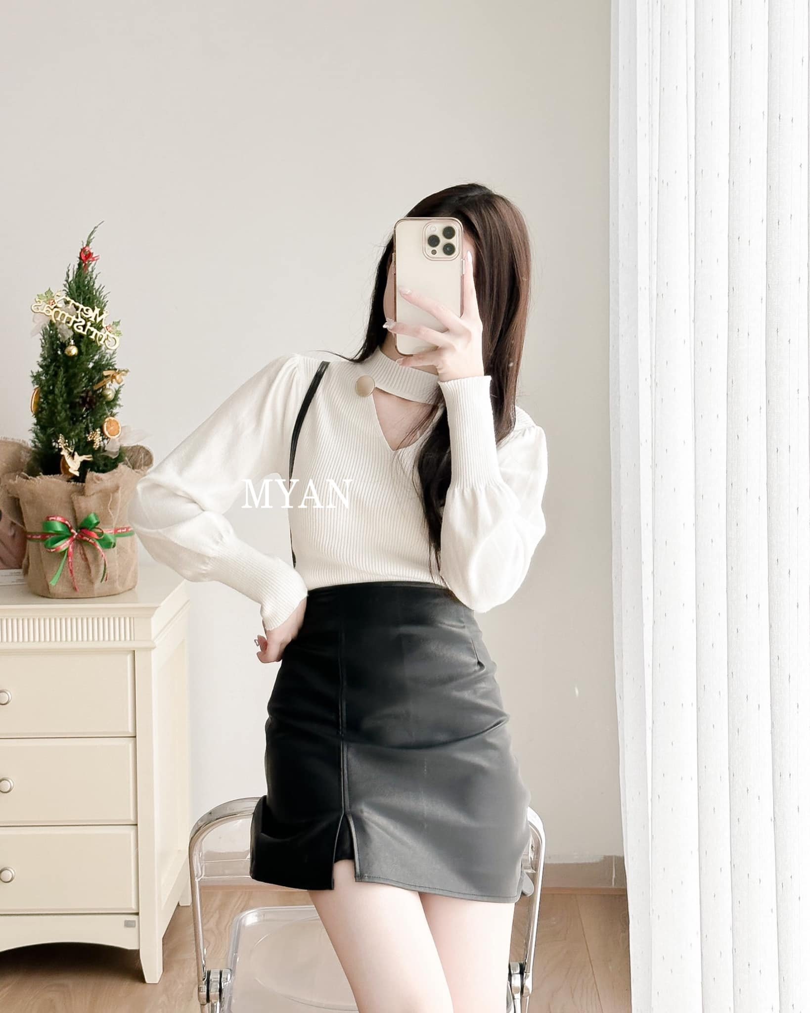 Áo len cut out cúc đính bo tay( 502)