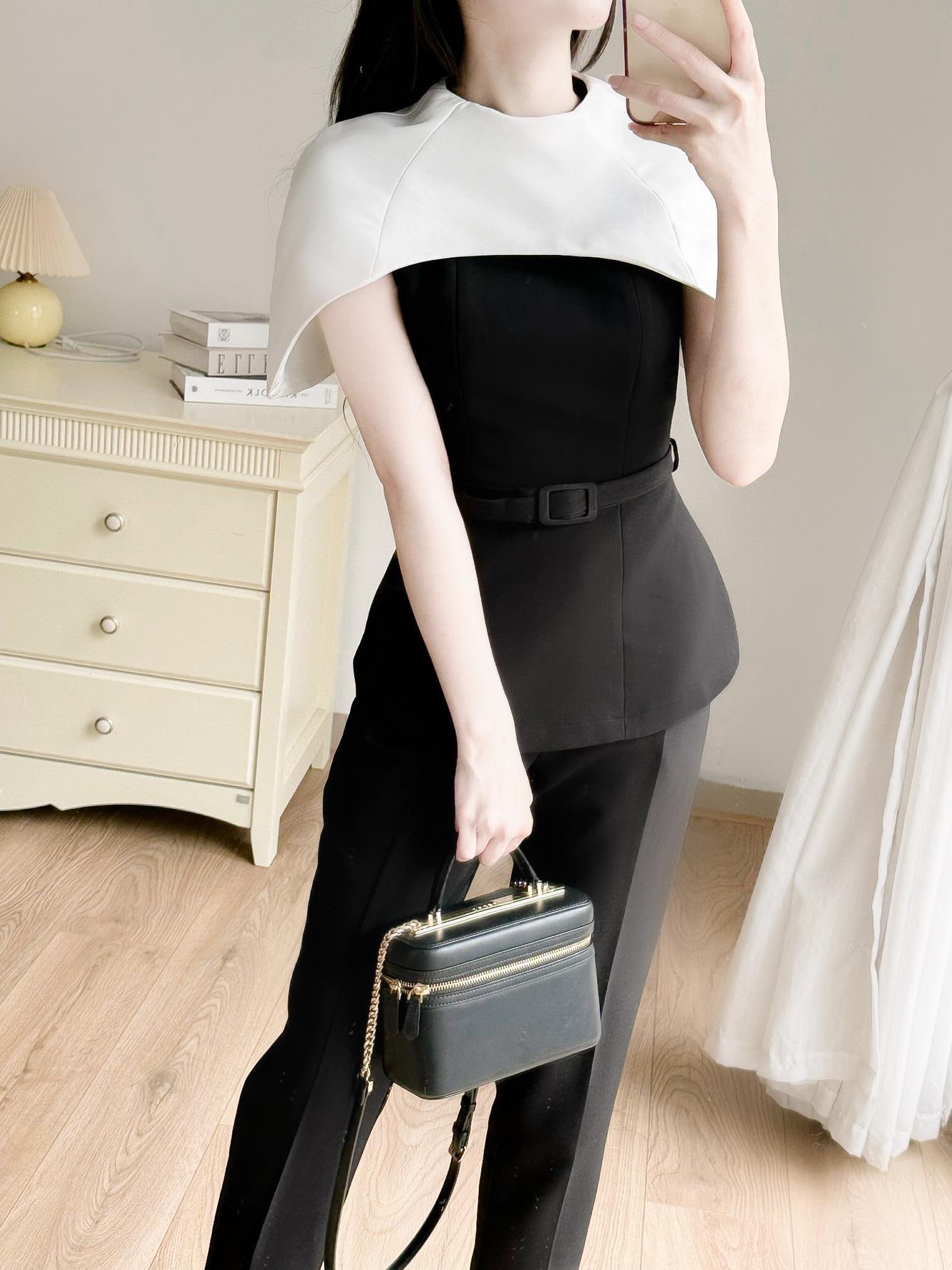 Áo peplum phủ vai ( Giảm 50.000 khi mua thêm quần mã Qvn042302 )