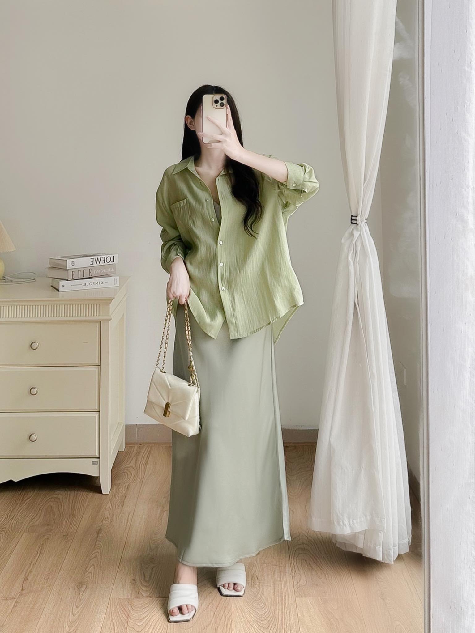 Sơ mi cổ đức 1 túi ngực Tomorrow( 2338)