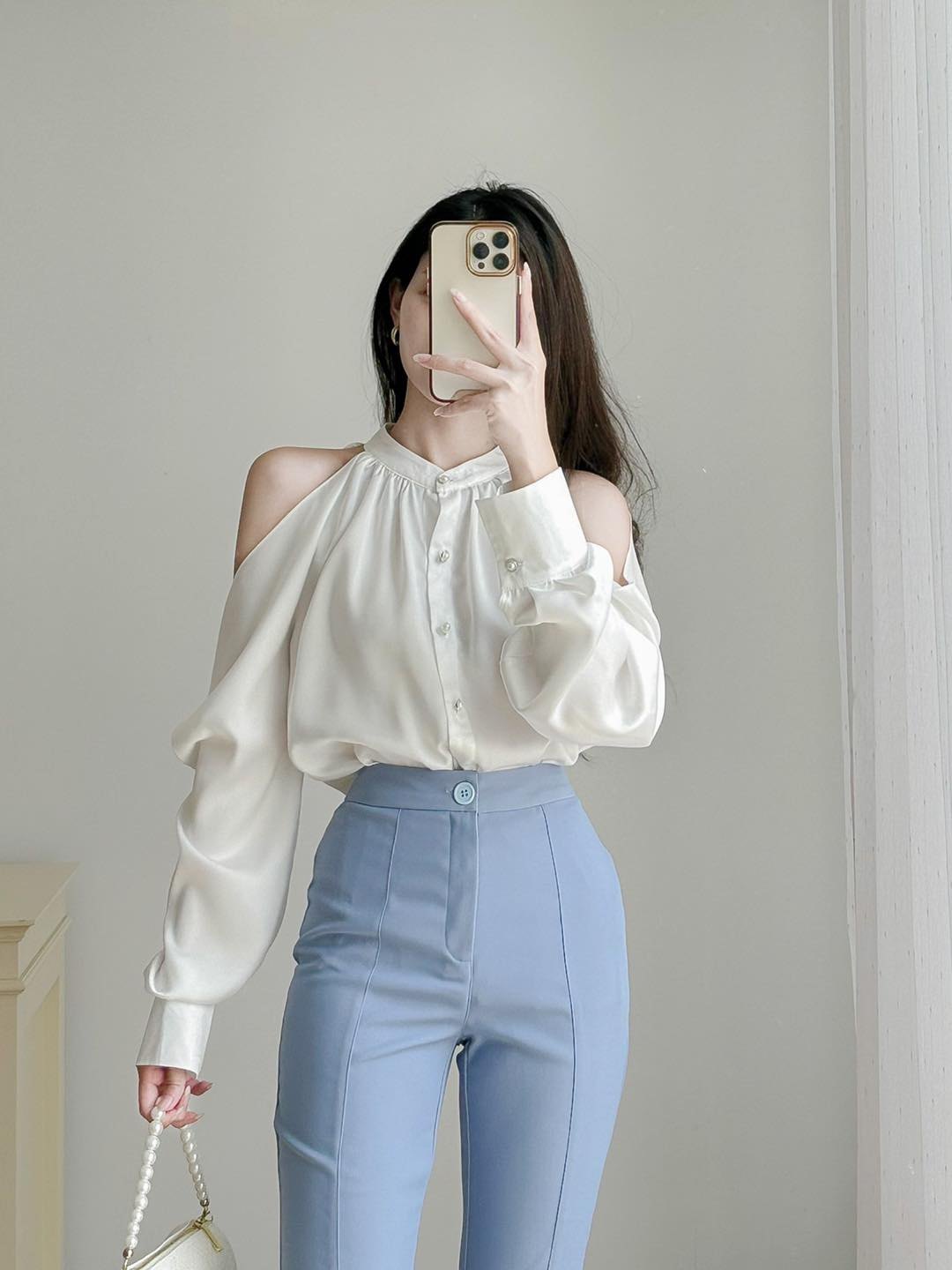 Áo sơ mi cổ tàu hở vai