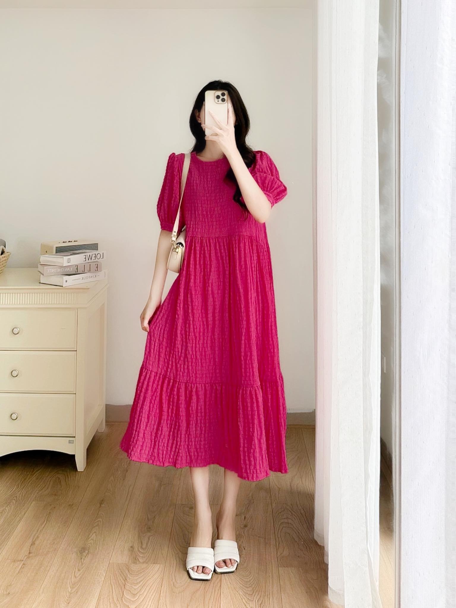 Váy babydoll cổ tròn tay bồng