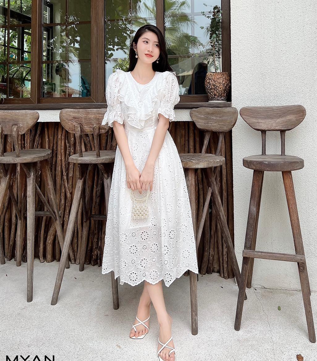 Váy thô thêu hoa bèo đổ