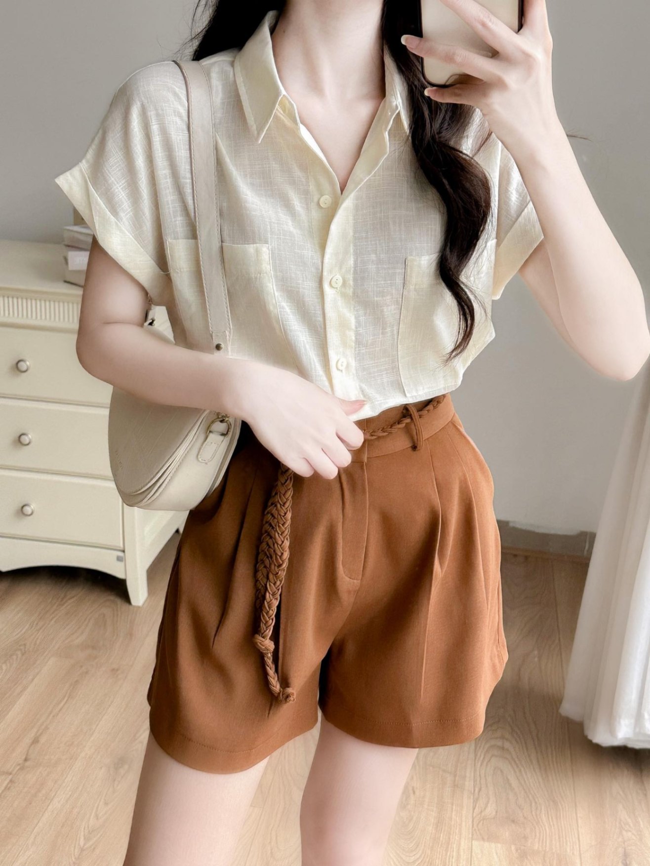 Sơ mi cổ đức tay cánh dơi