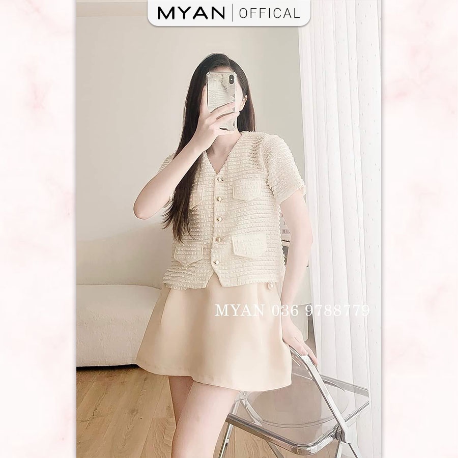 Chân váy xòe cúc ngọc cạp chun sau