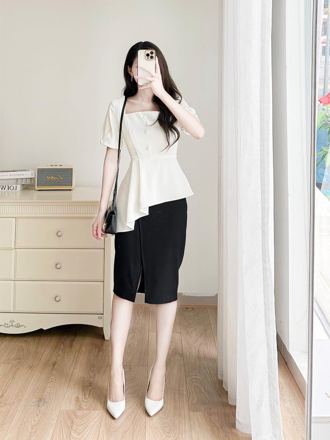 Chân váy bút chì xẻ tà