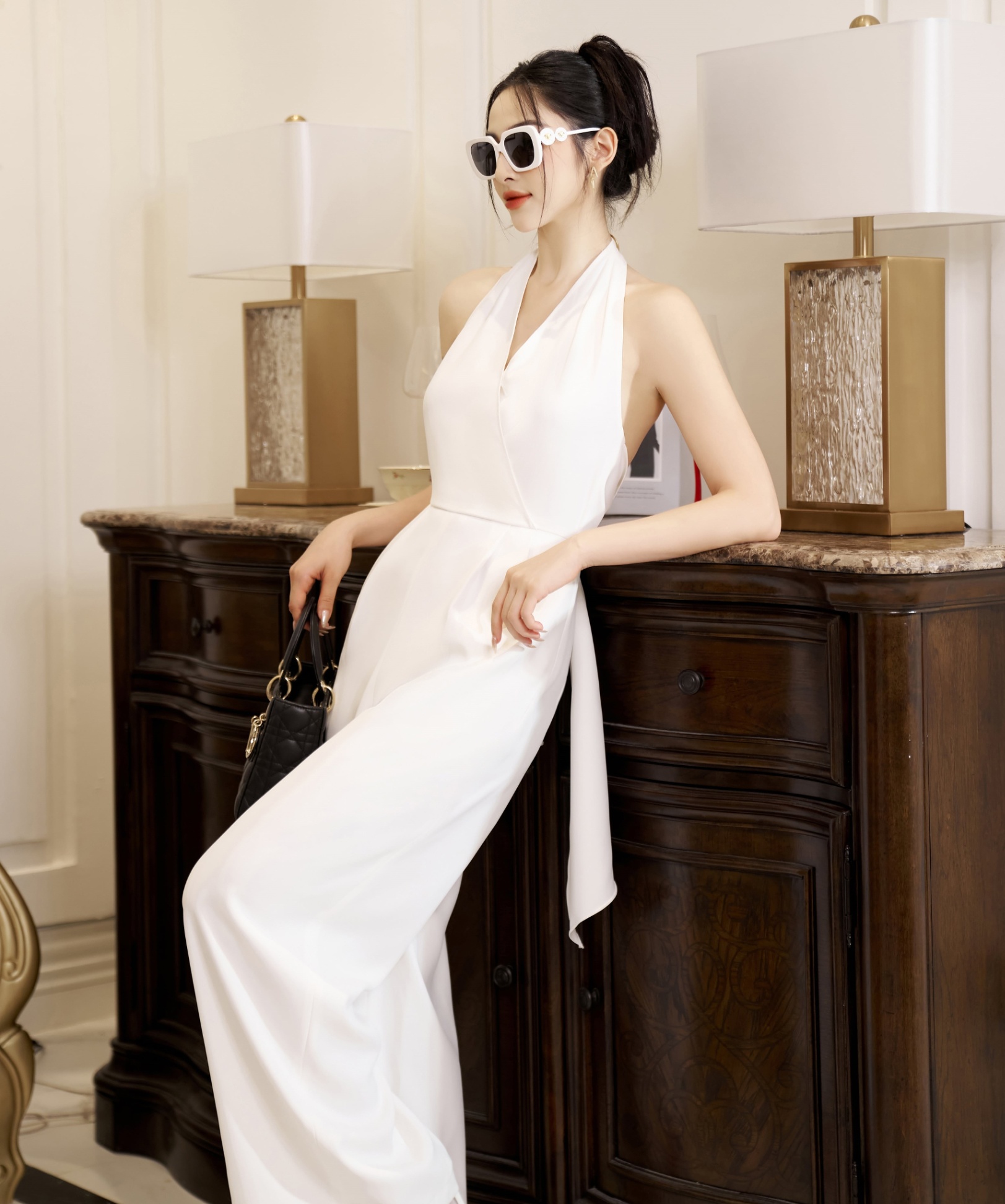 Jumpsuit hở lưng buộc nơ