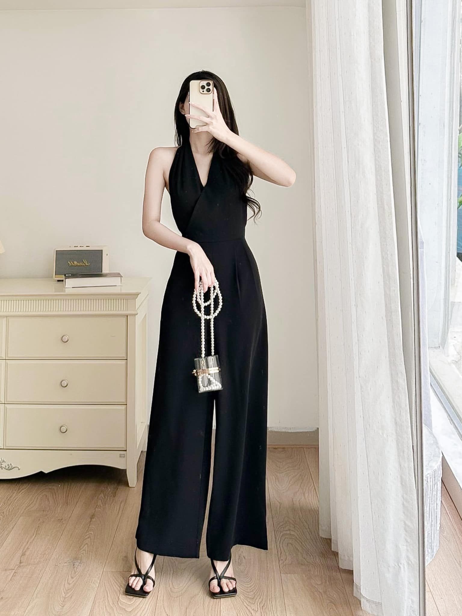 Jumpsuit hở lưng buộc nơ