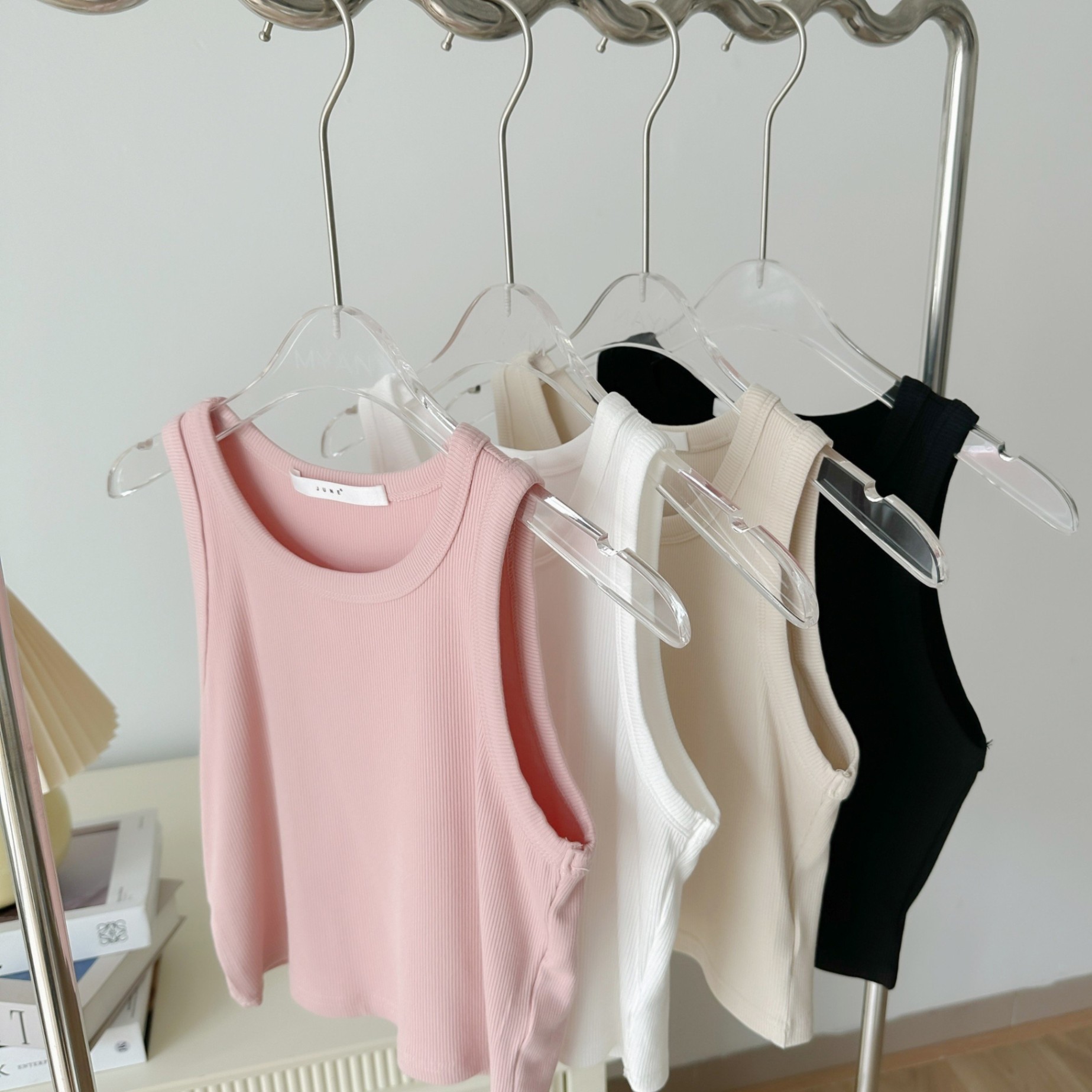 Áo thun croptop sát nách( 804030)