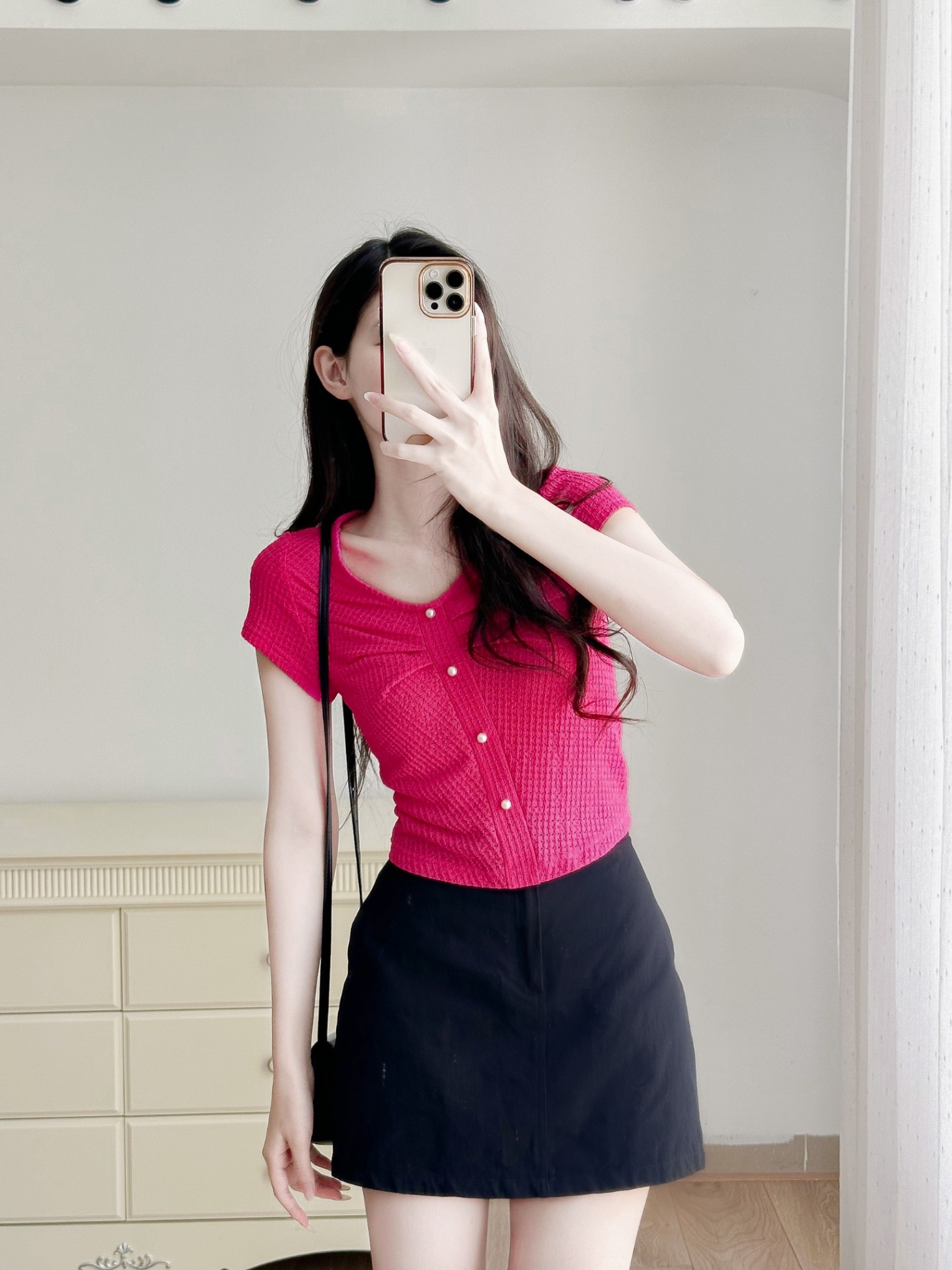 Áo ngắn tay xếp ly nẹp