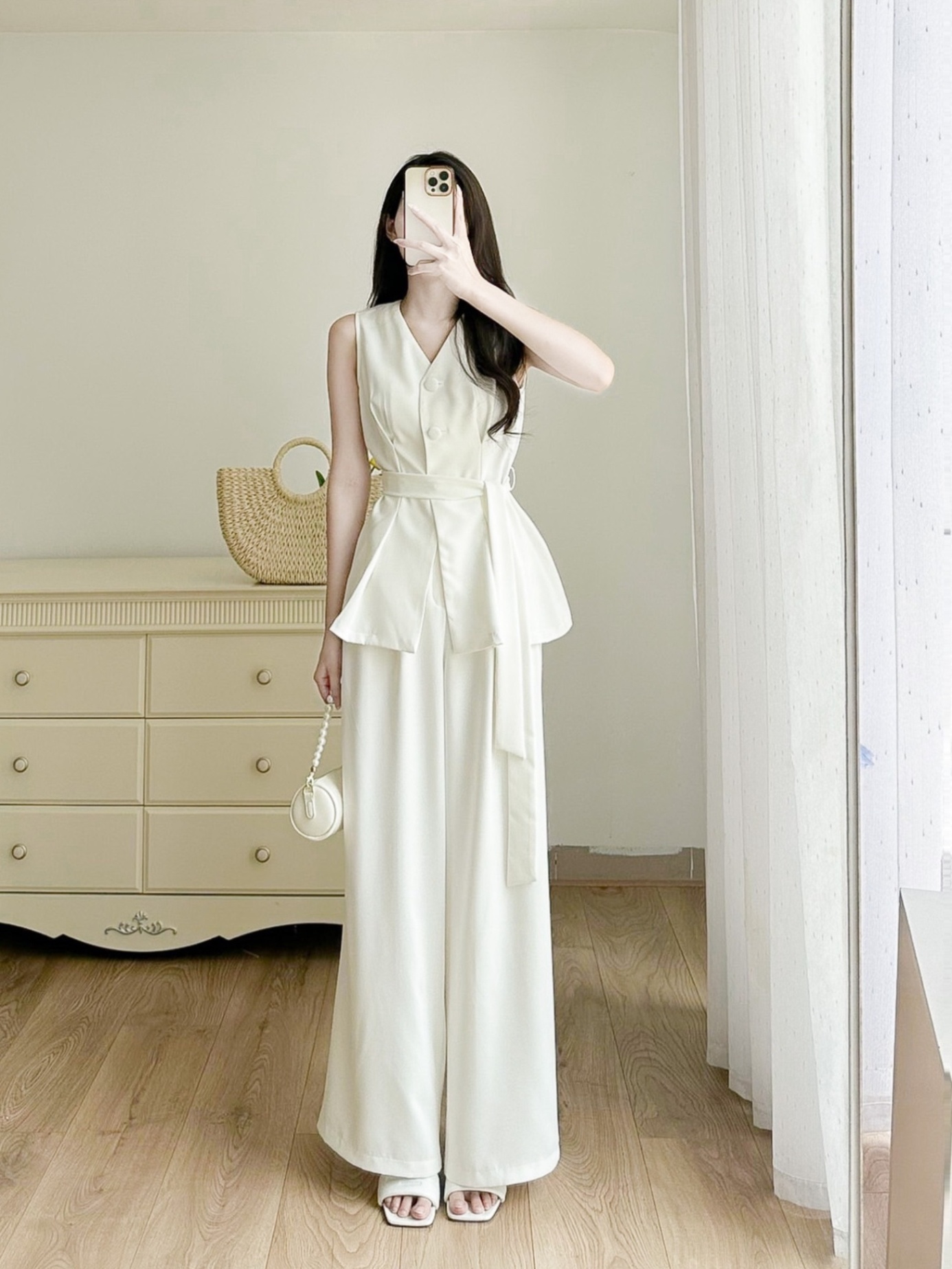 Áo gile cúc bọc kem đai( Giảm 50.000 khi mua thêm quần mã Qvn062305)
