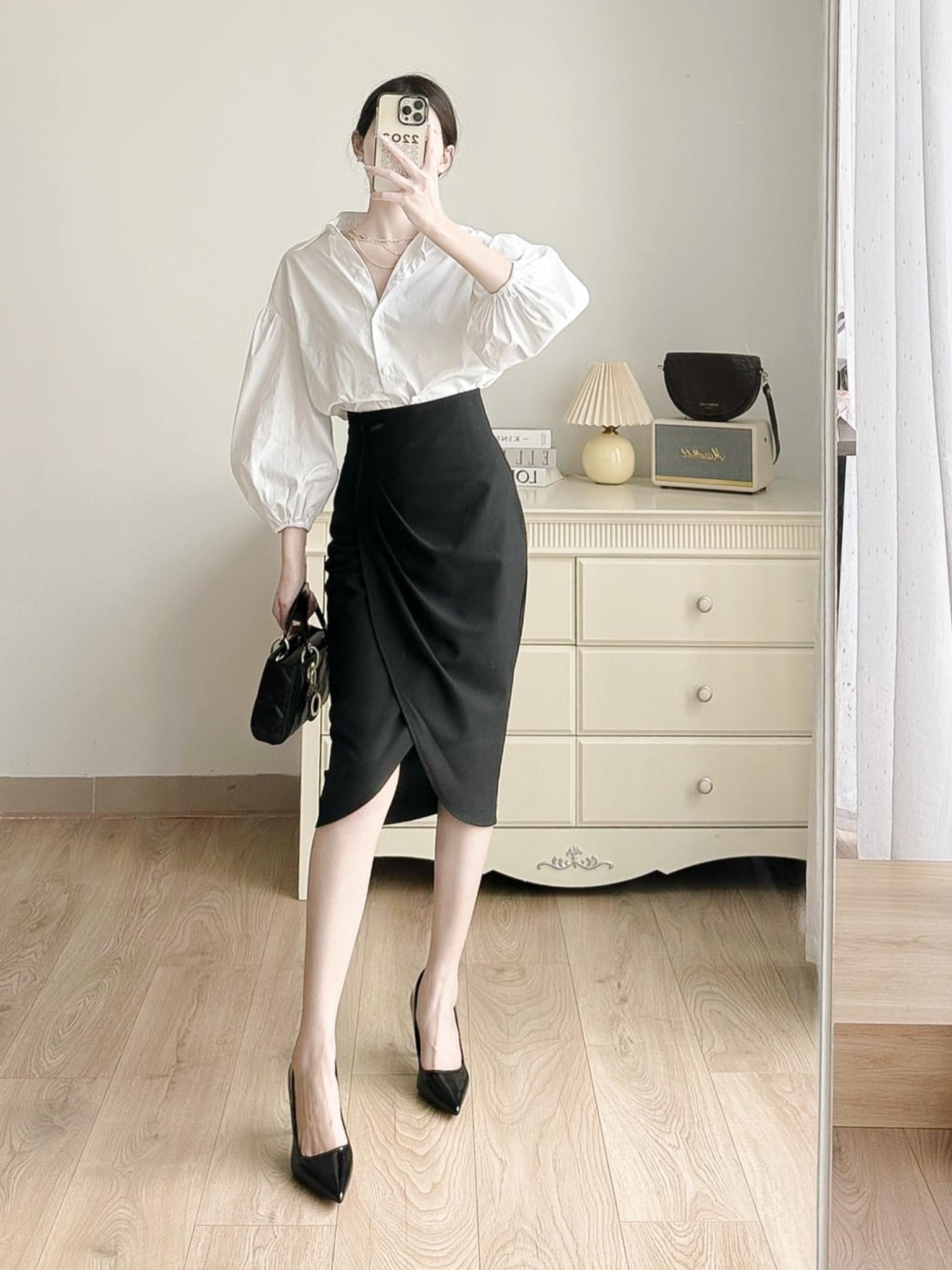 Chân váy xếp ly 2 vạt dáng bút chì
