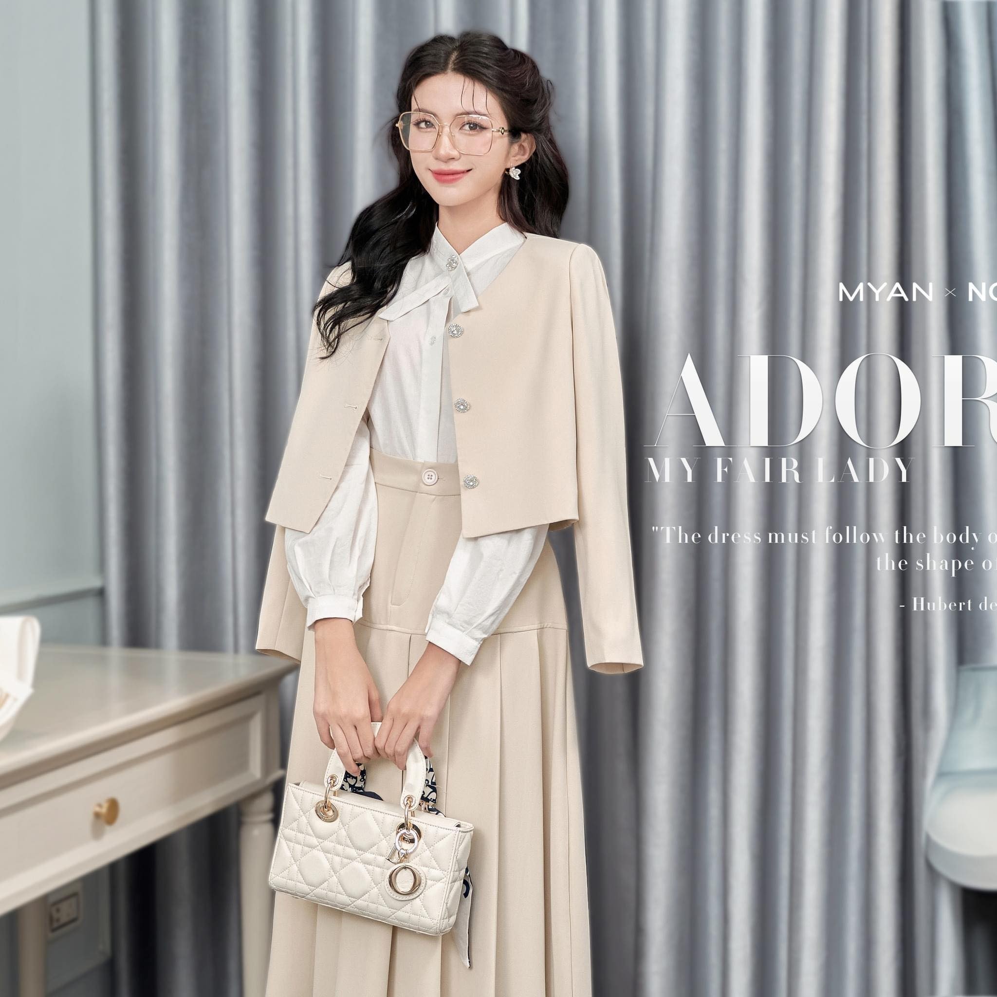 Áo khoác ngắn dài tay cổ tim