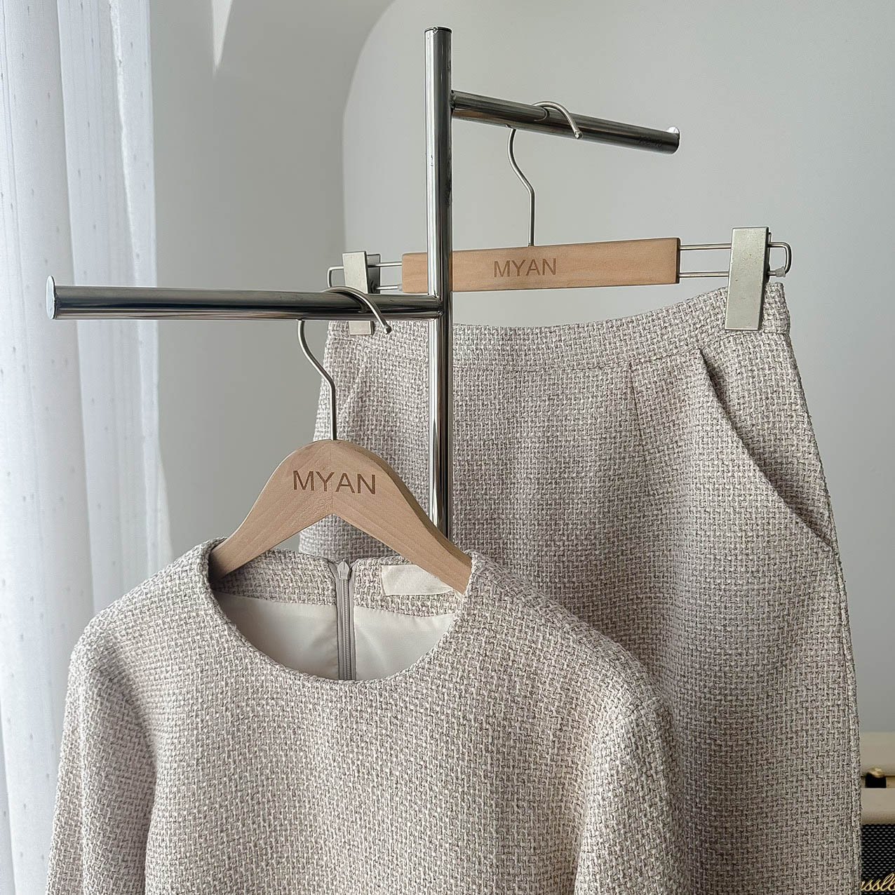 Chân váy tweed xẻ sau (2310)