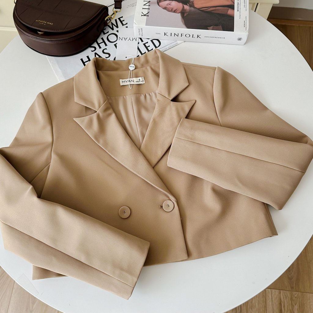 Áo khoác blazer tay dài dáng ngắn