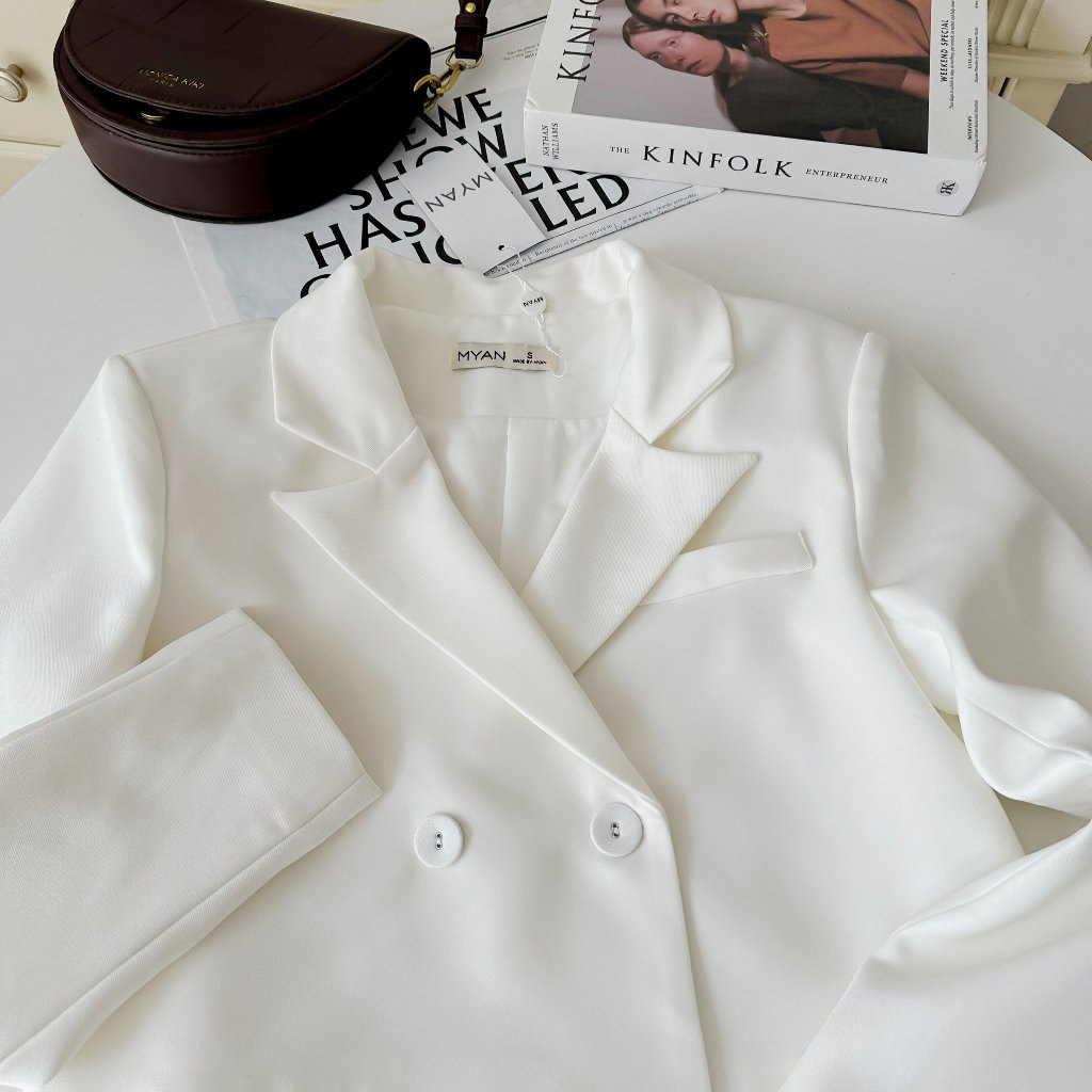 Áo khoác blazer tay dài dáng ngắn
