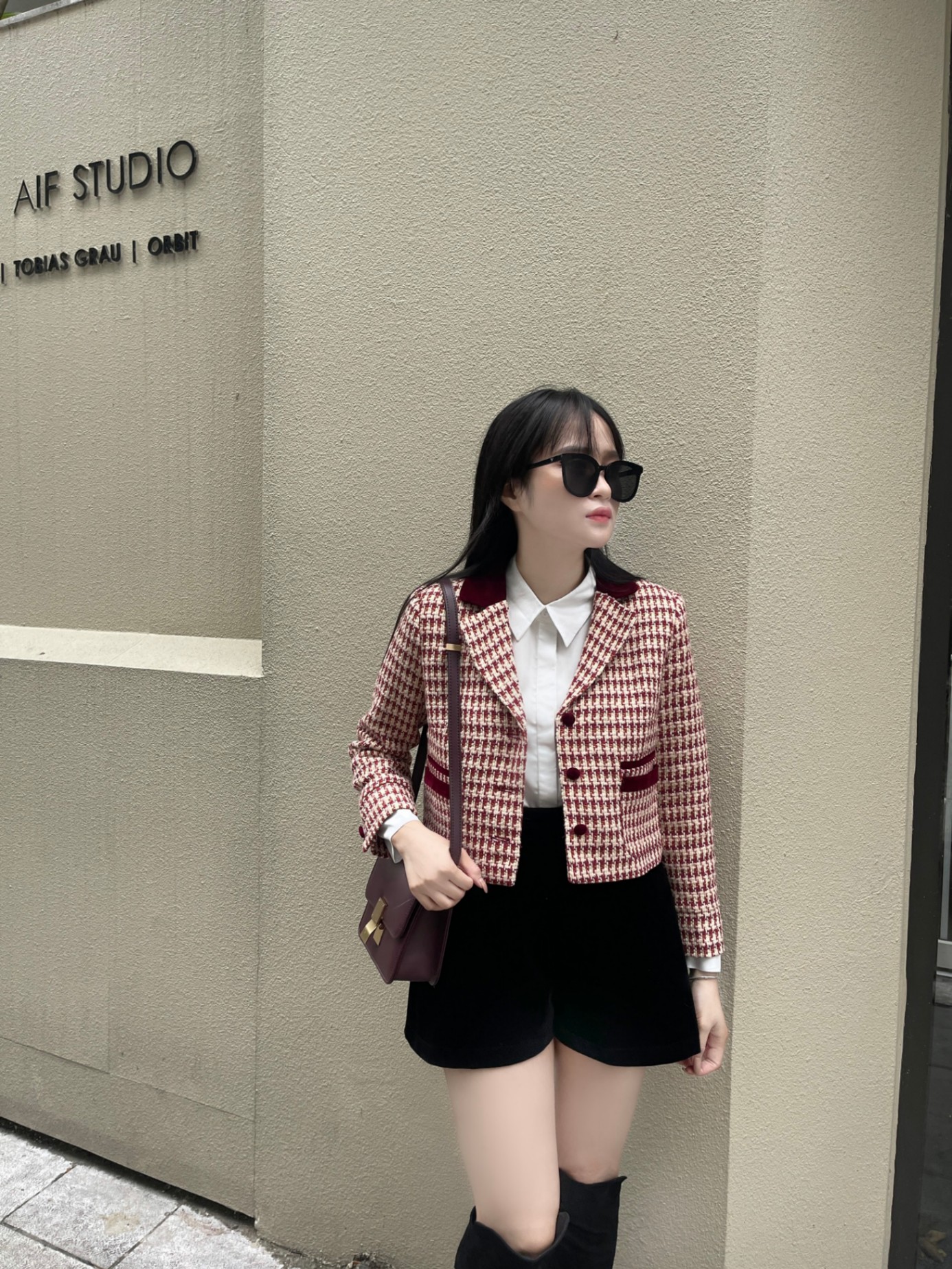 Áo khoác tweed kẻ răng sói đỏ