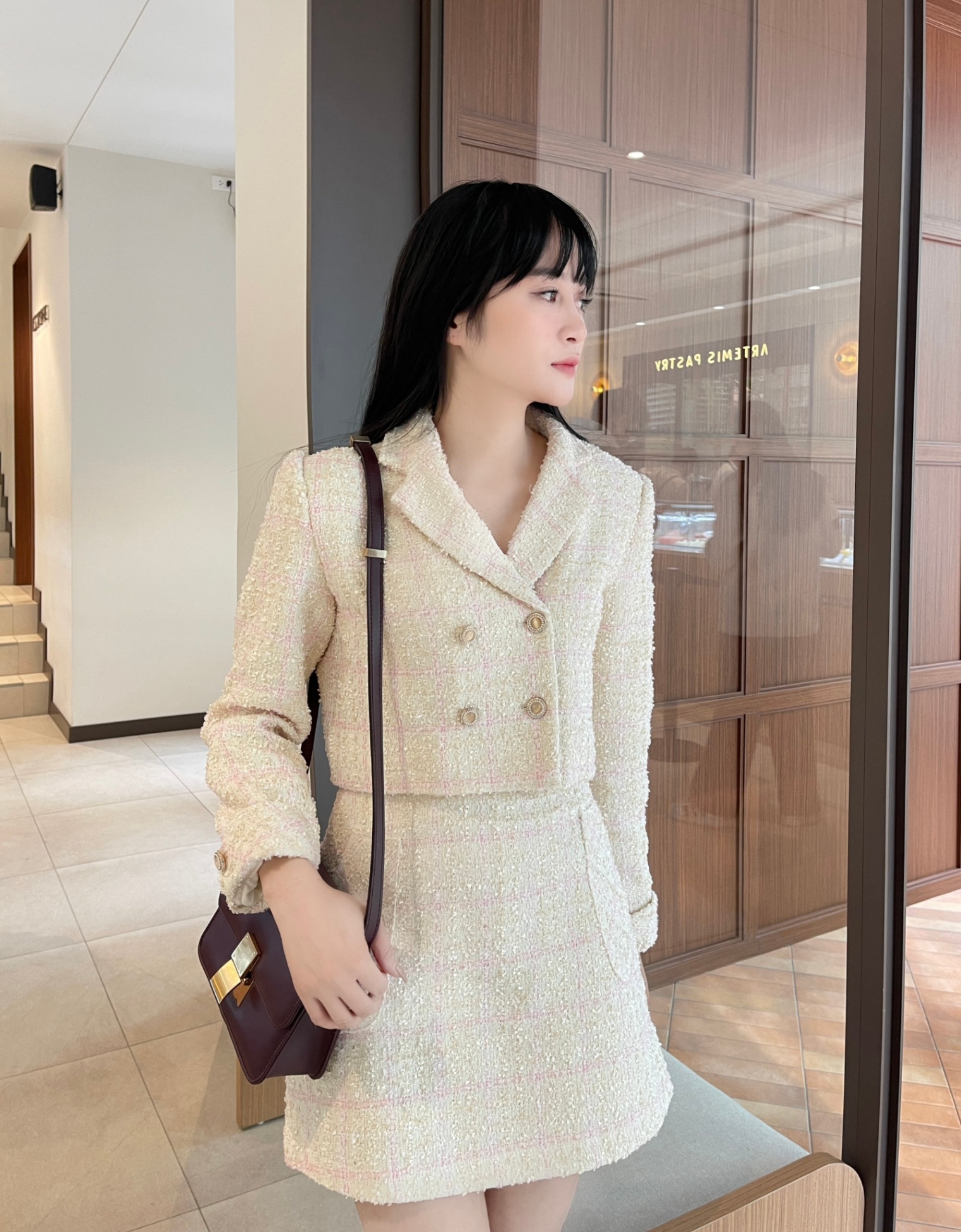 Áo khoác tweed dáng crop