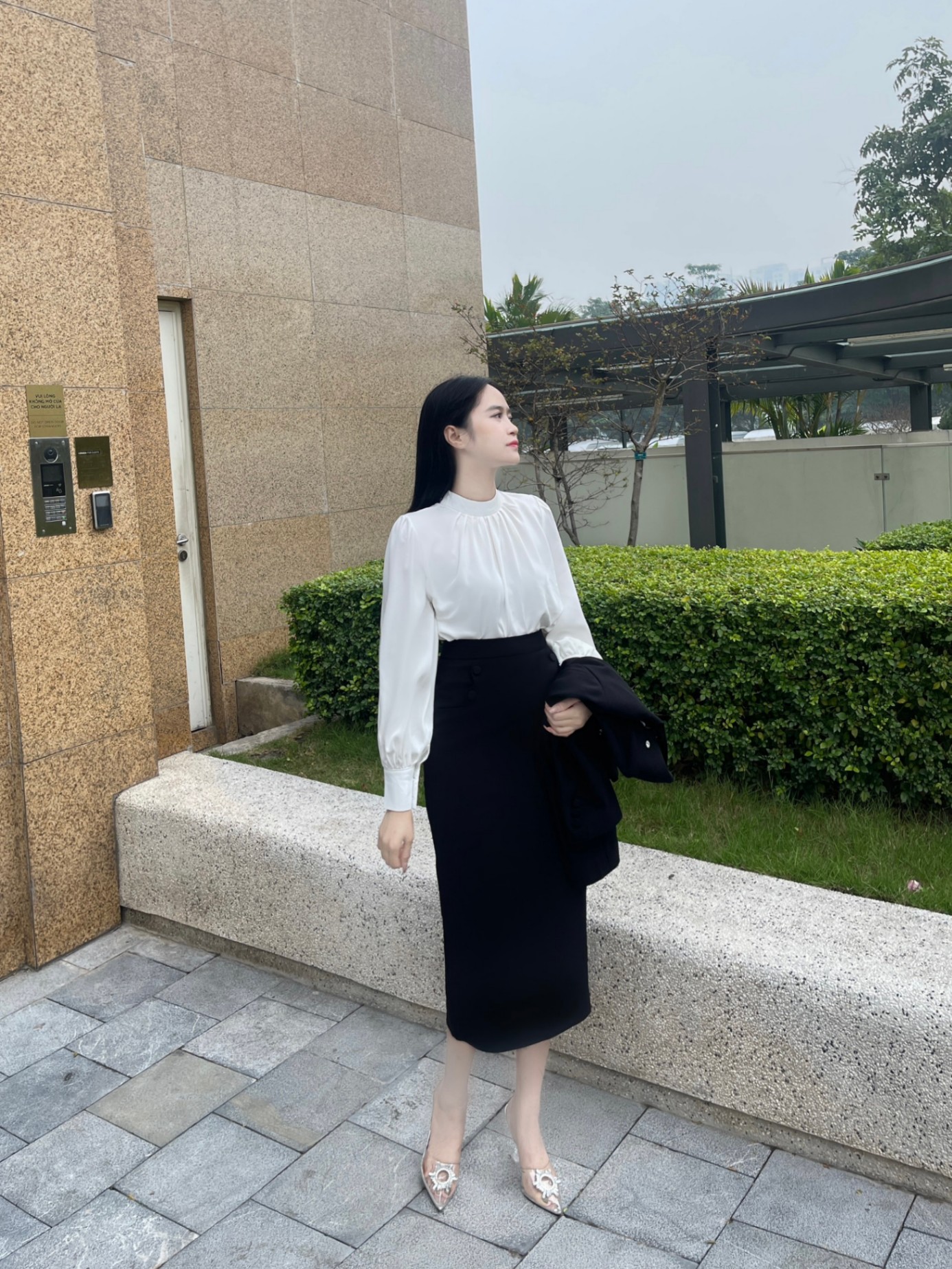 Áo sơ mi nhún cổ dây nơ sau
