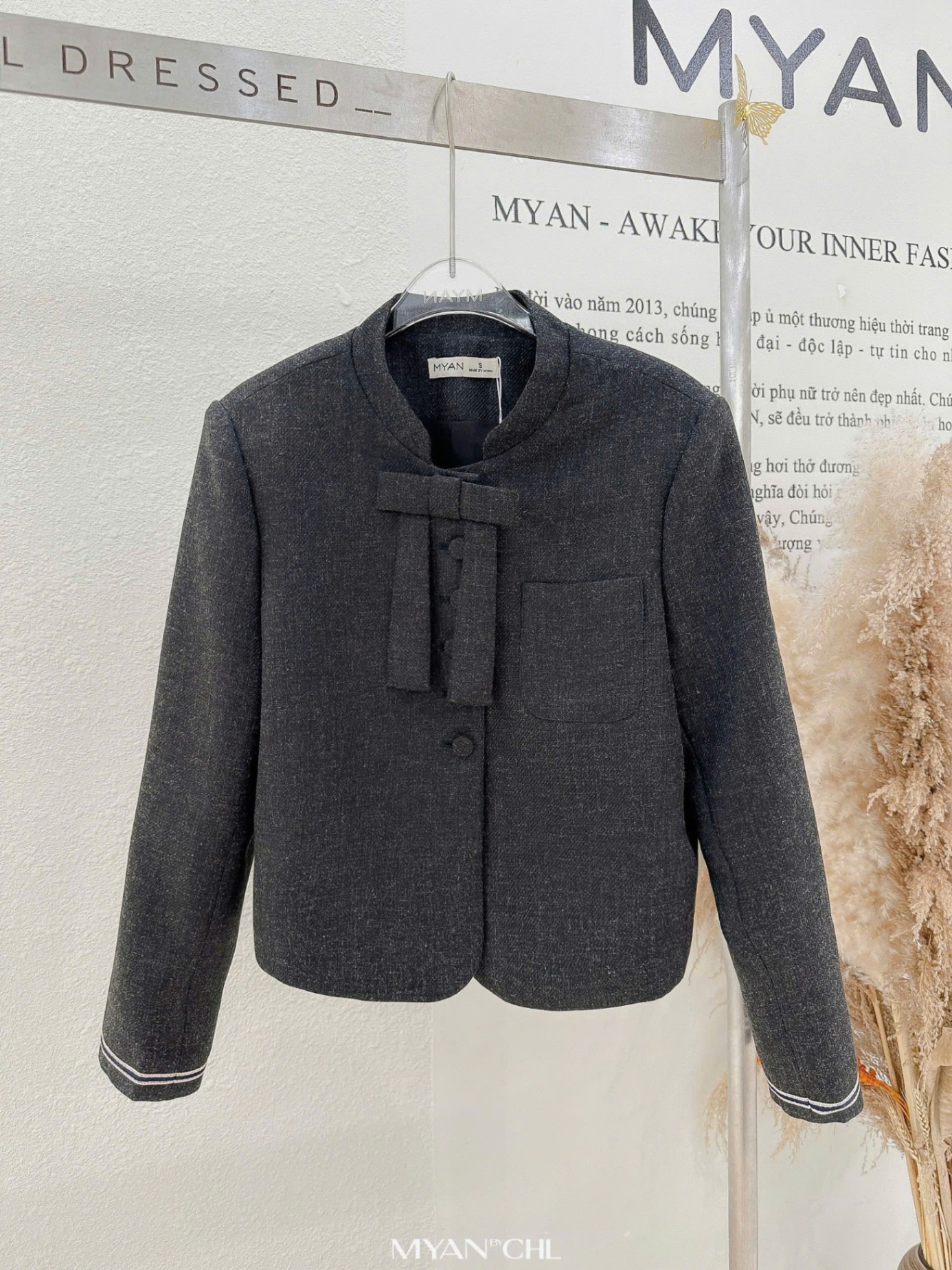 Áo dạ tay dài nơ ngực