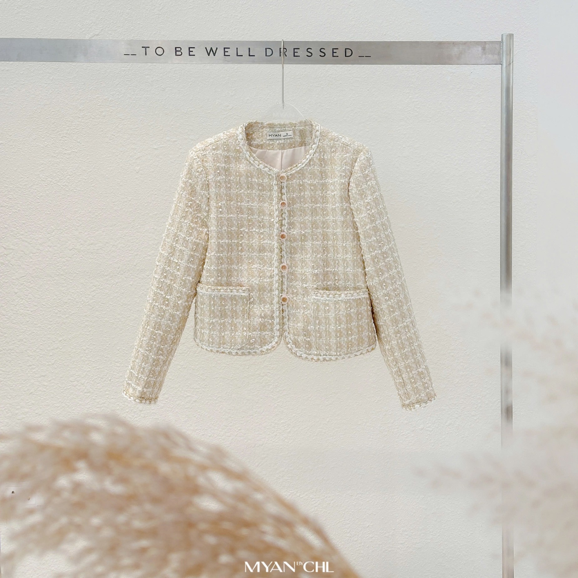 Áo khoác tweed cổ tròn 2 túi ốp viền dây tweed