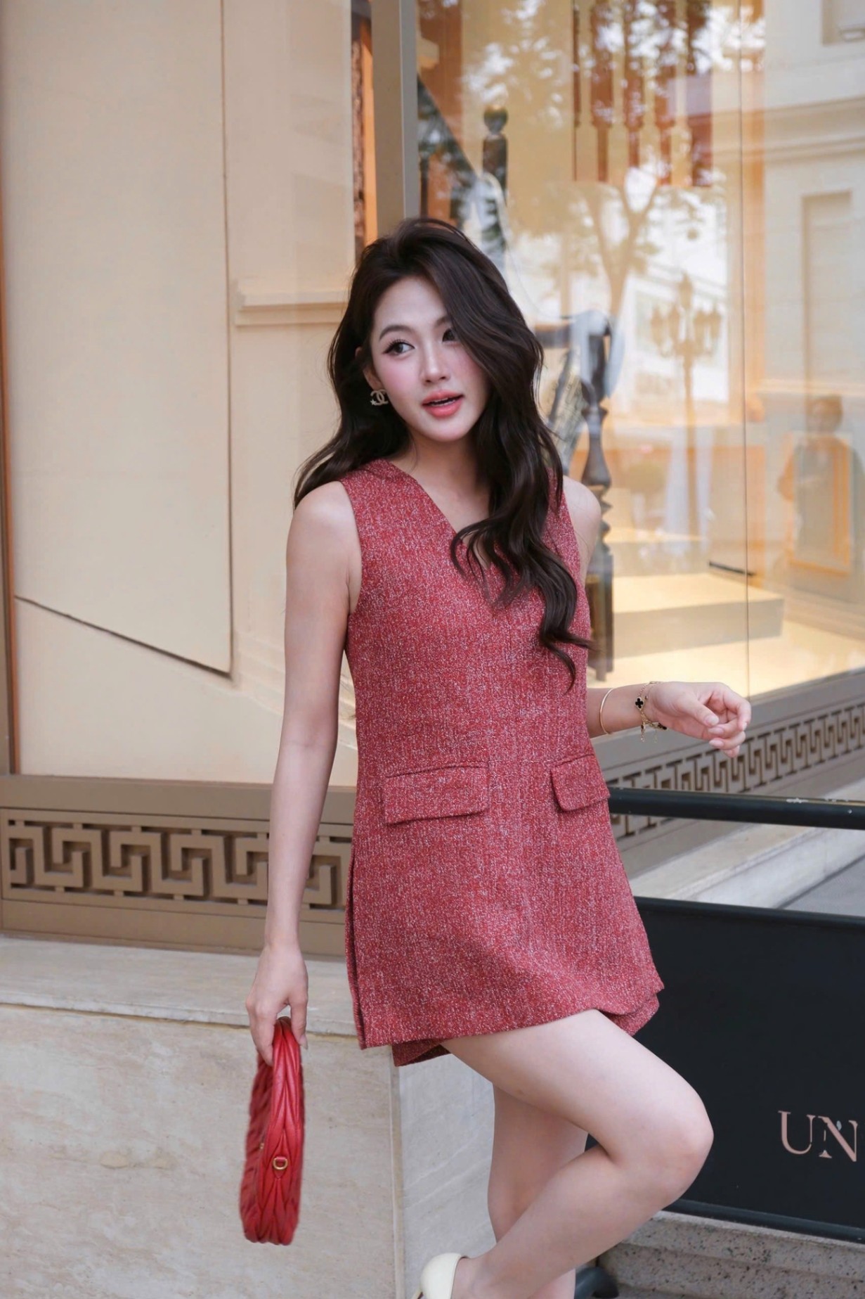 Áo tweed cổ V không tay 2 túi ốp