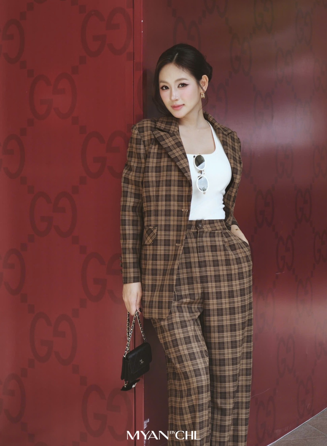 Áo blazer kẻ 2 cúc bọc