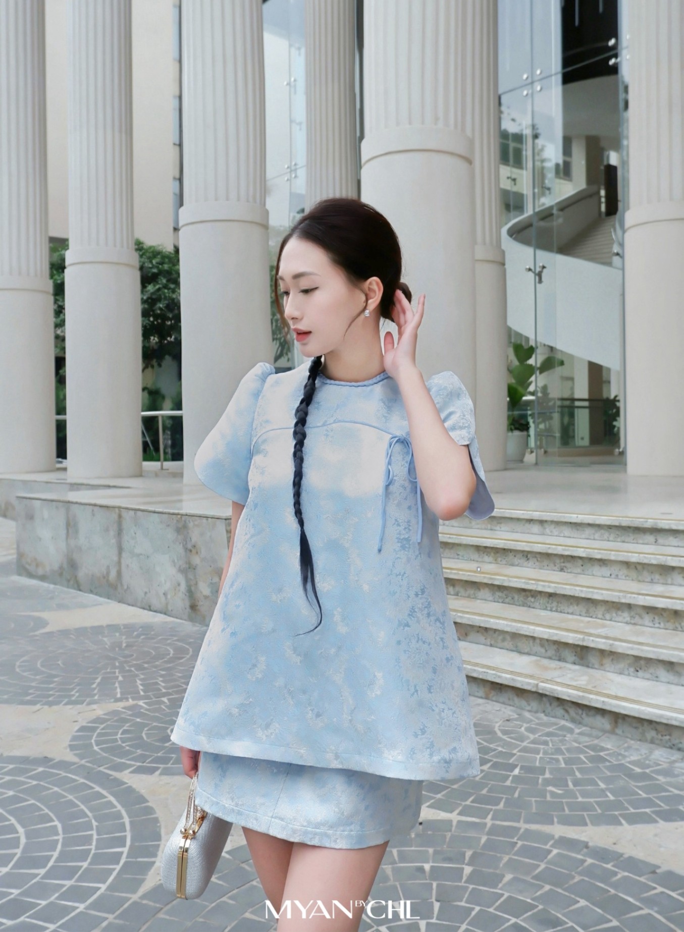 Chân váy tafta gấm dáng A ngắn