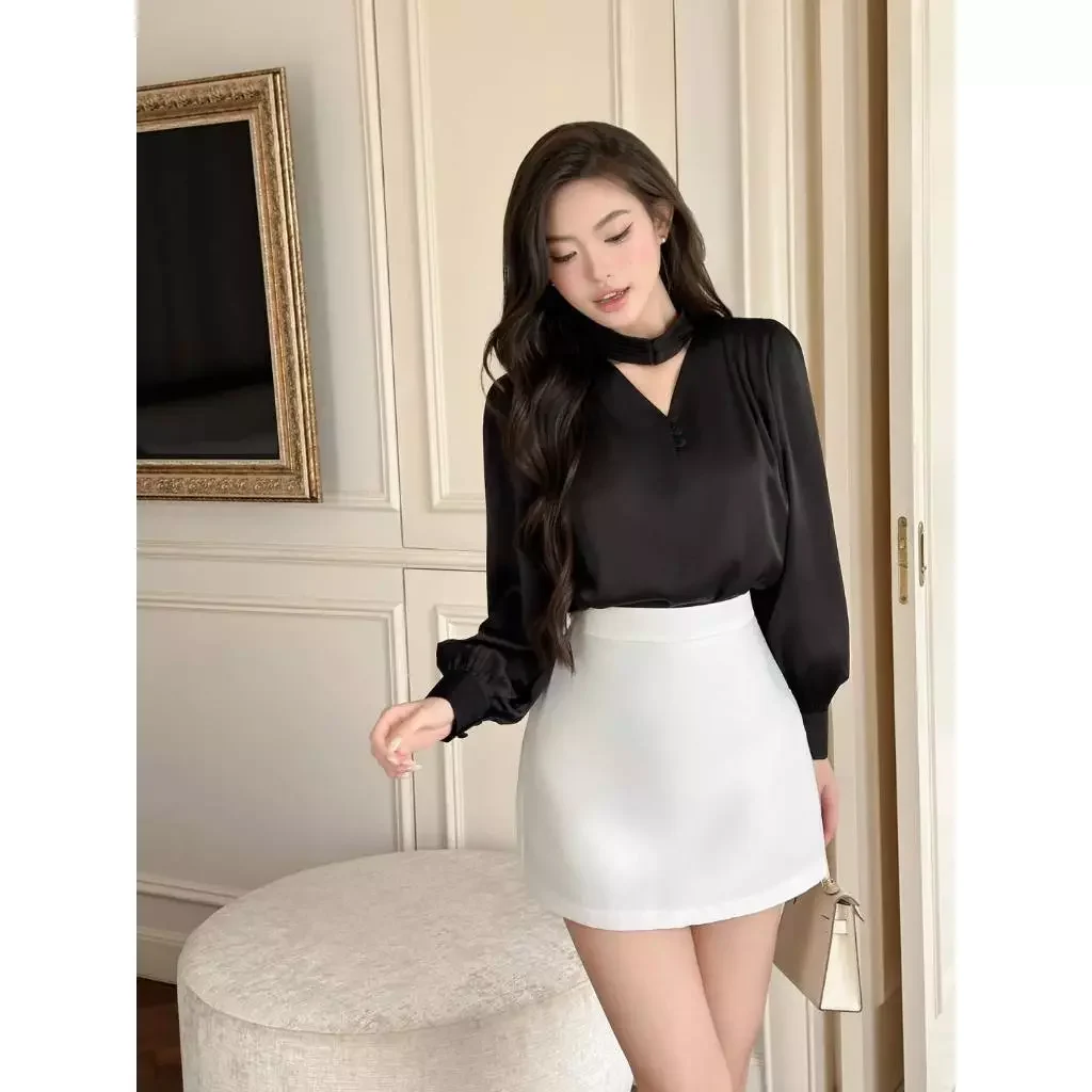 Áo lụa dài tay chi tiết xếp ly