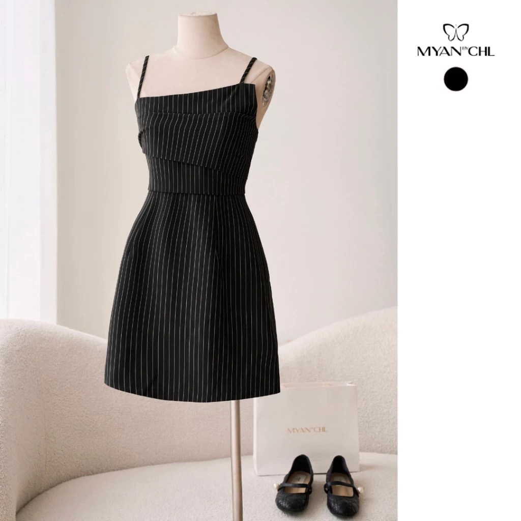 Váy 2 dây kẻ xếp ly ngực