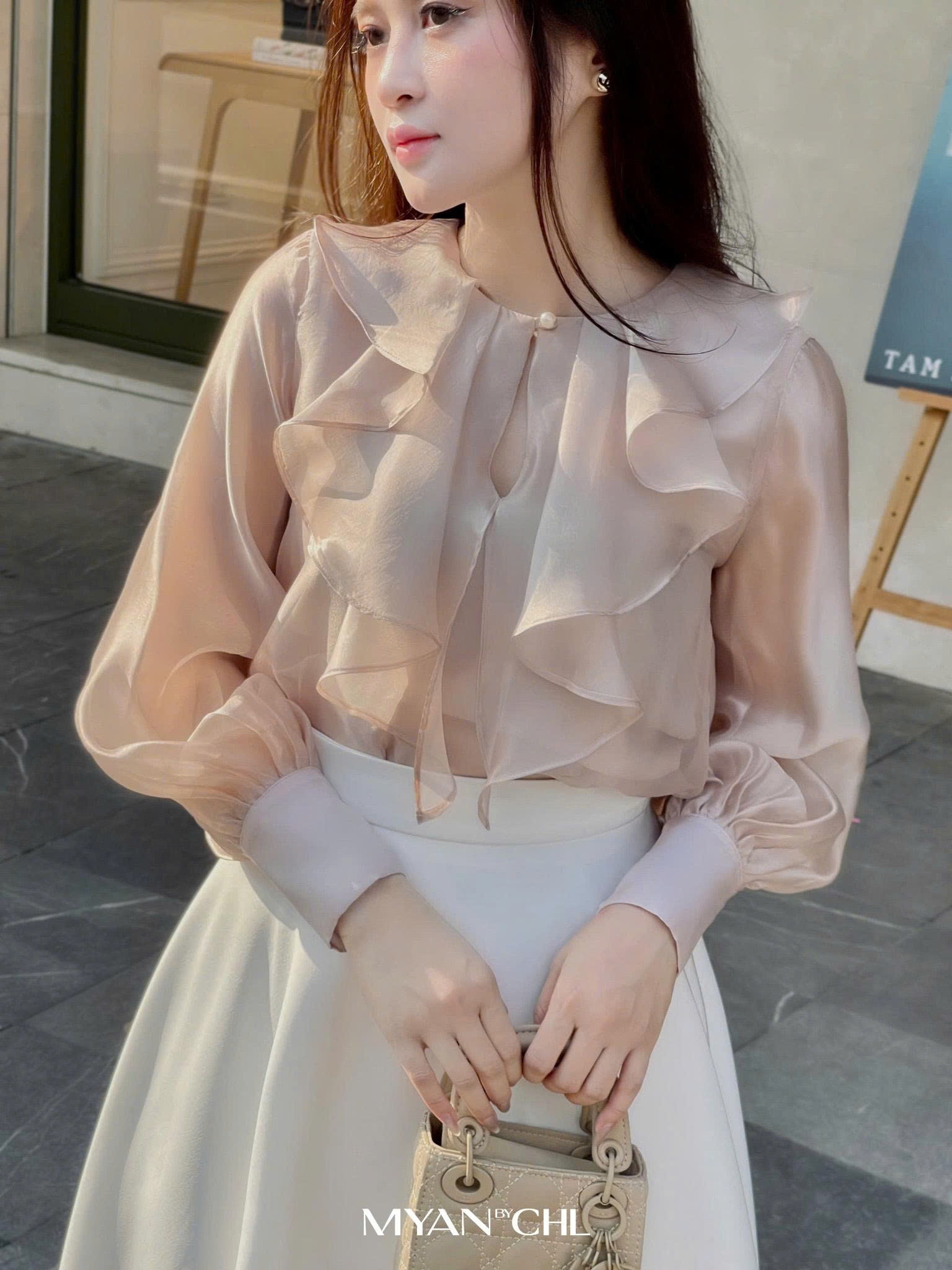 Áo sơ mi tay bèo đổ tay phồng