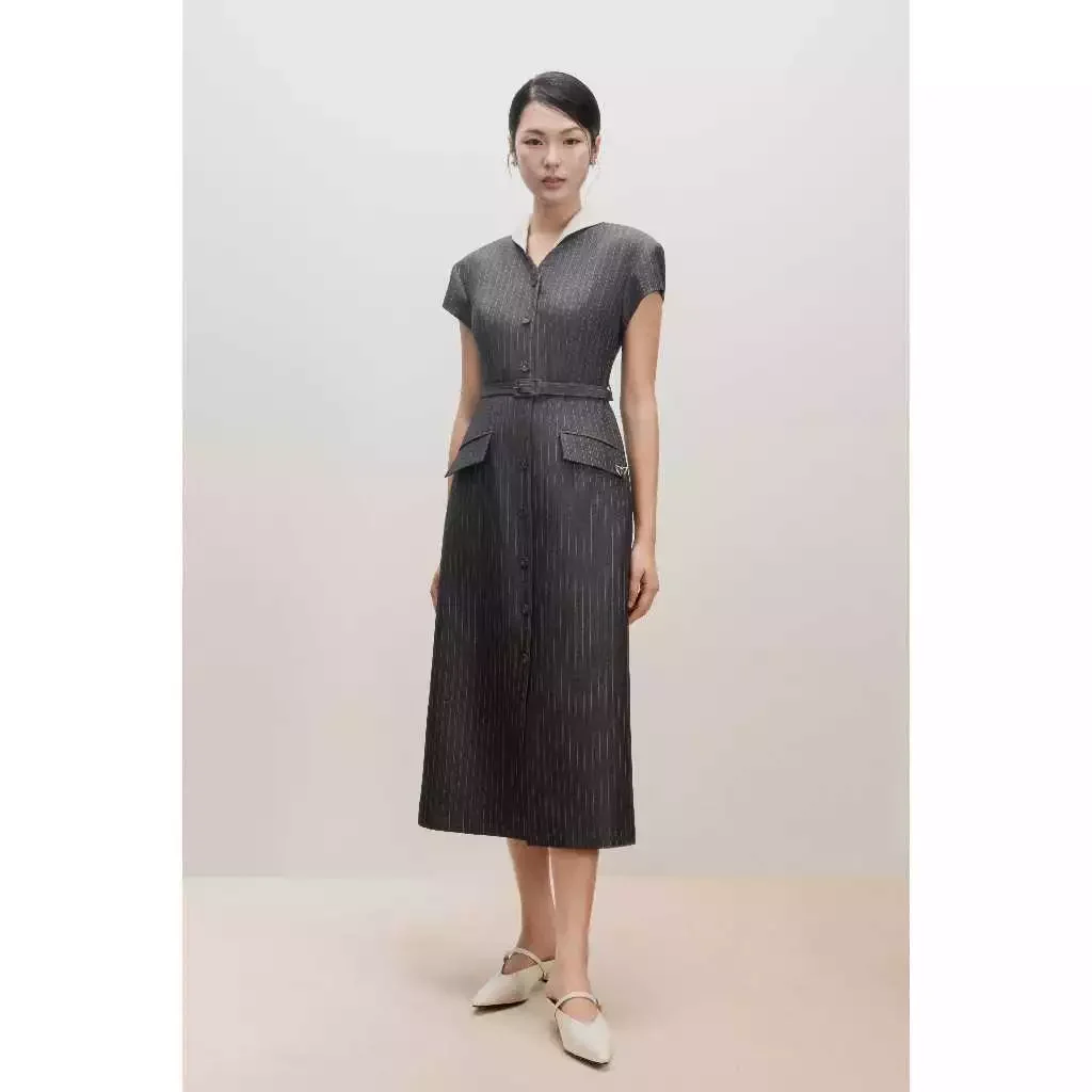 Váy cổ bẻ phối dáng ôm