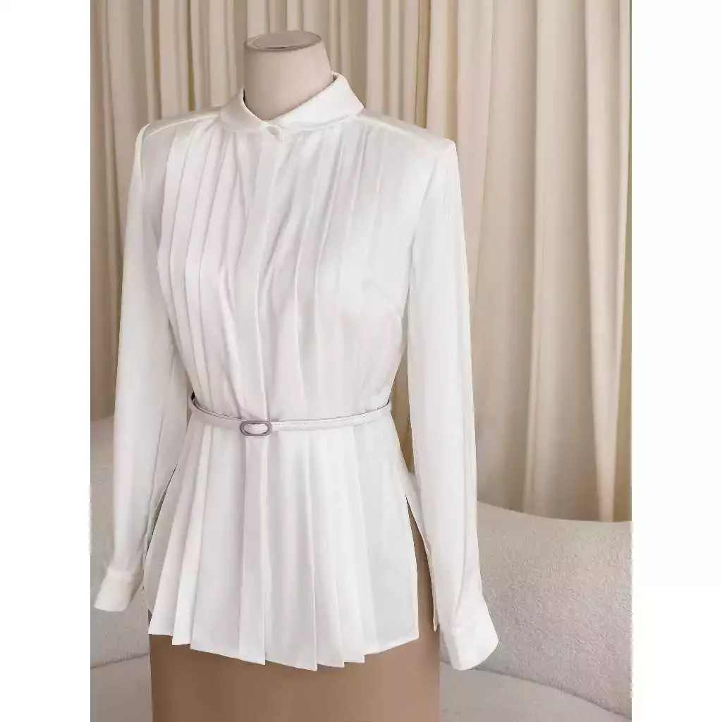 Áo cổ sen xếp ly dài tay
