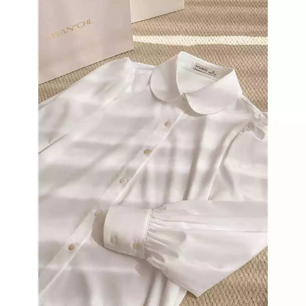 Áo sơ mi cổ sen tay phồng