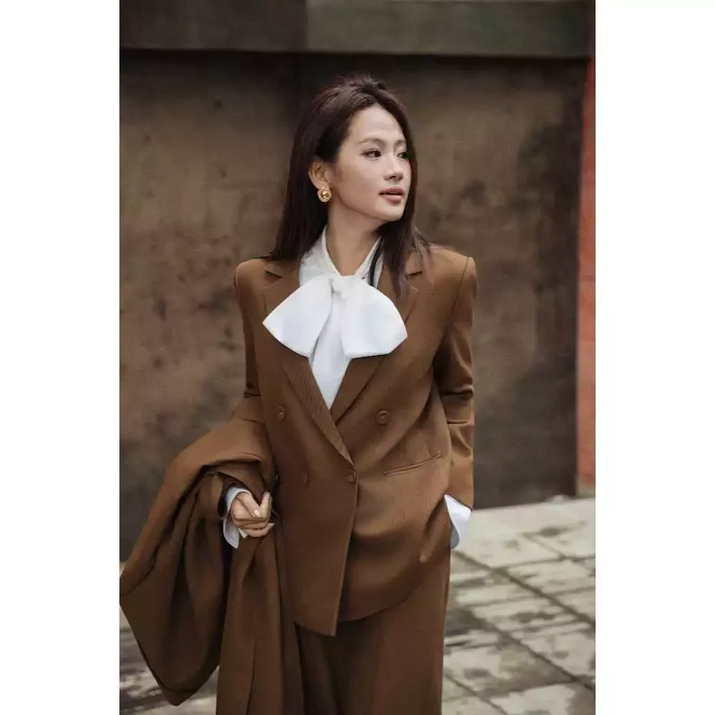 Áo blazer dáng xuông 2 hàng cúc
