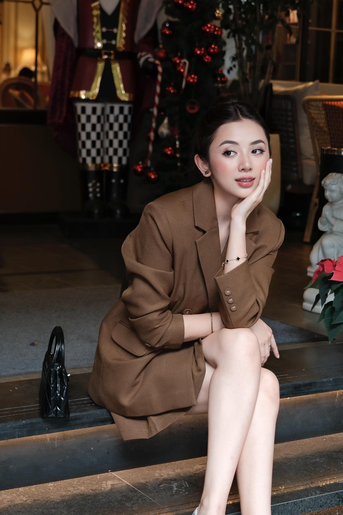 Áo blazer dáng xuông 2 hàng cúc
