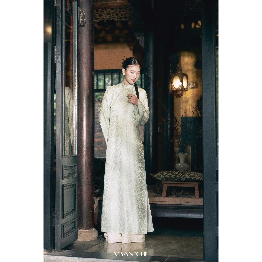 Áo dài lụa Du Diệp