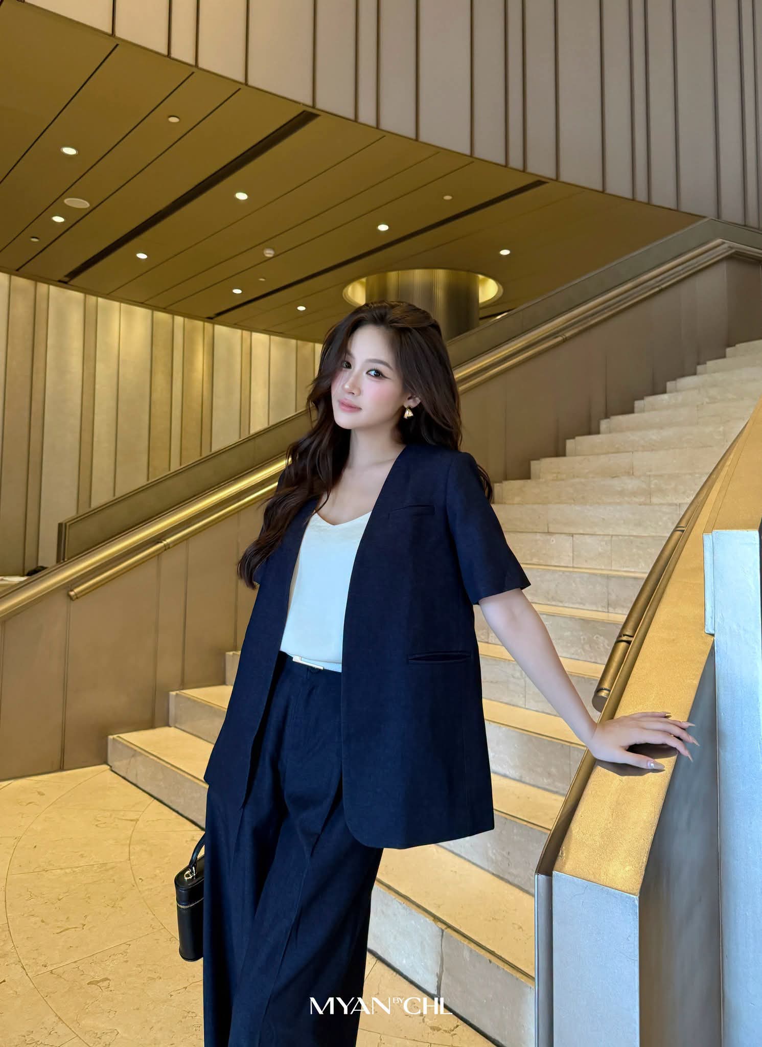 Áo blazer giả jeans không cổ