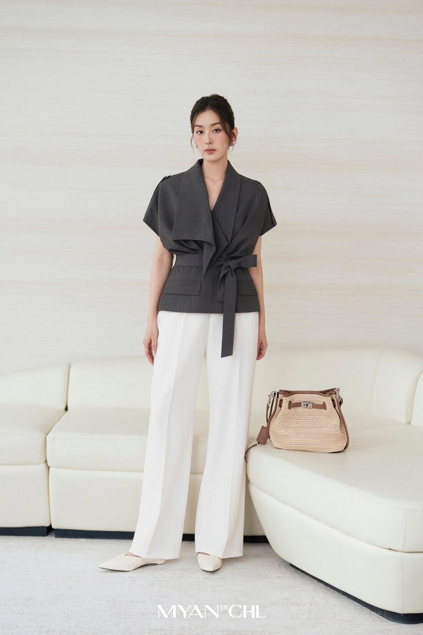Áo cổ shawl đổ cách điệu kèm dây đai
