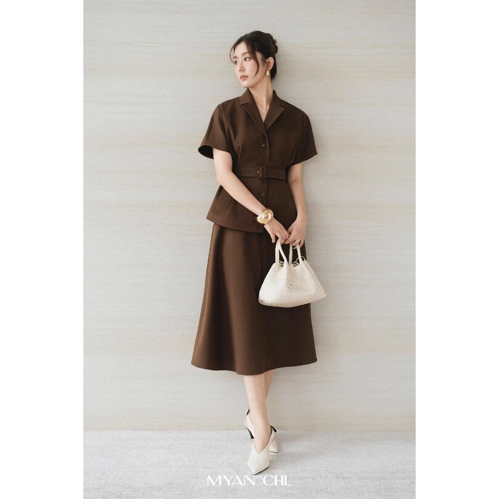 Áo kaki ngắn tay cổ bẻ ve