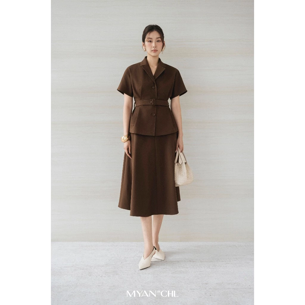 Áo kaki ngắn tay cổ bẻ ve