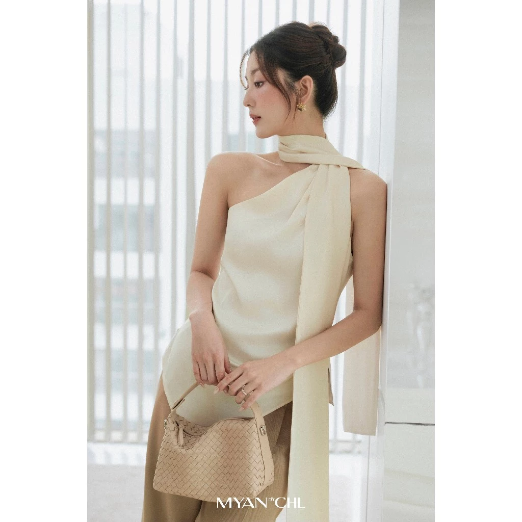 Áo lụa lệch vai choàng dây liền áo