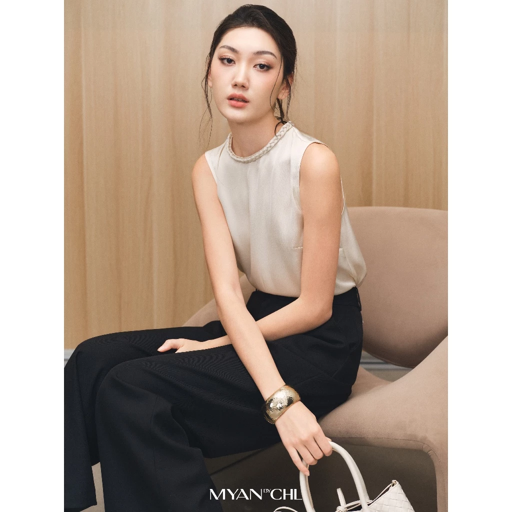 Áo lụa sát nách cổ tết