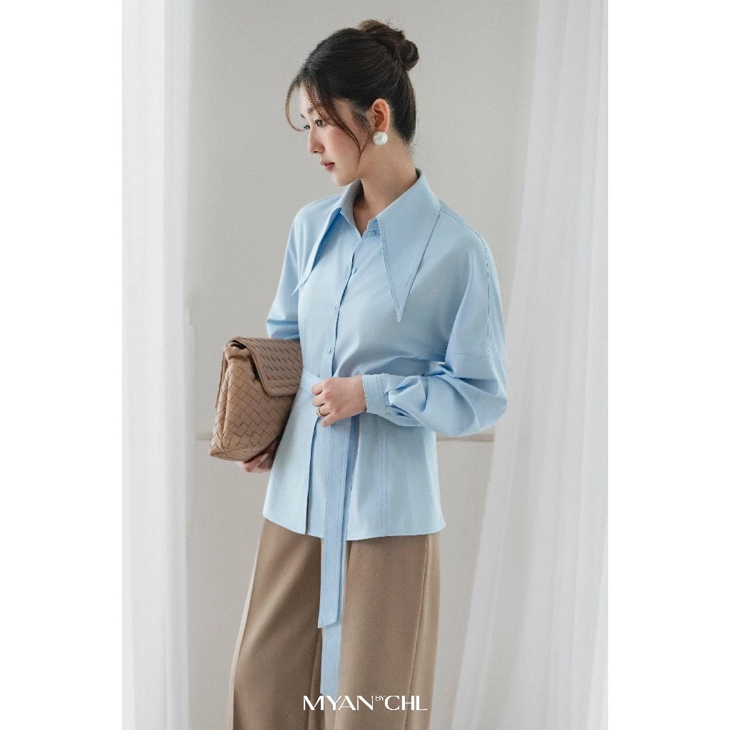 Áo sơ mi xếp ly sườn tay dáng ôm