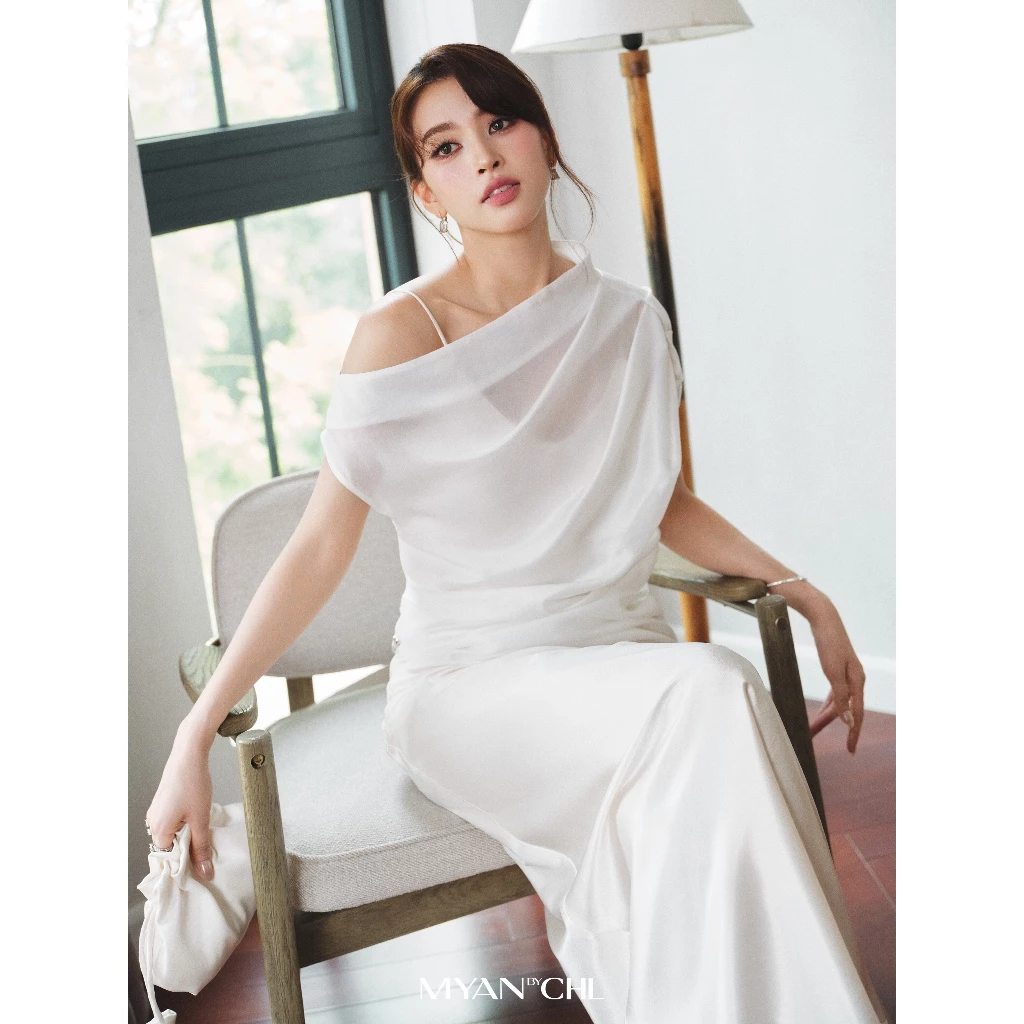 Áo tơ xếp ly lệch vai